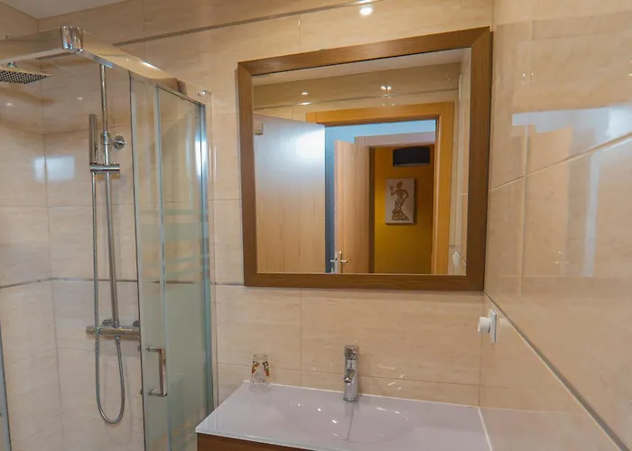 El Arco De * Villahoz