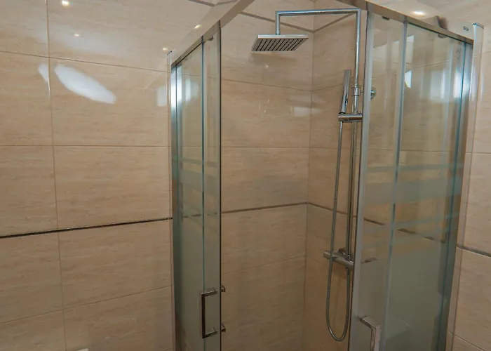 El Arco De * Villahoz